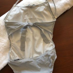NWT Gap Kids Bathing Suit 6-7